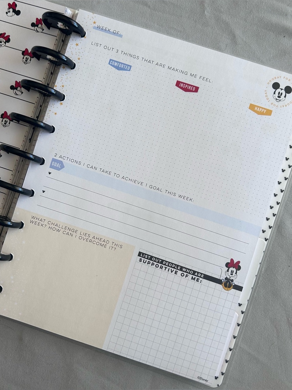 Mickey & Minnie Happy Planner - Picture 4 of 4